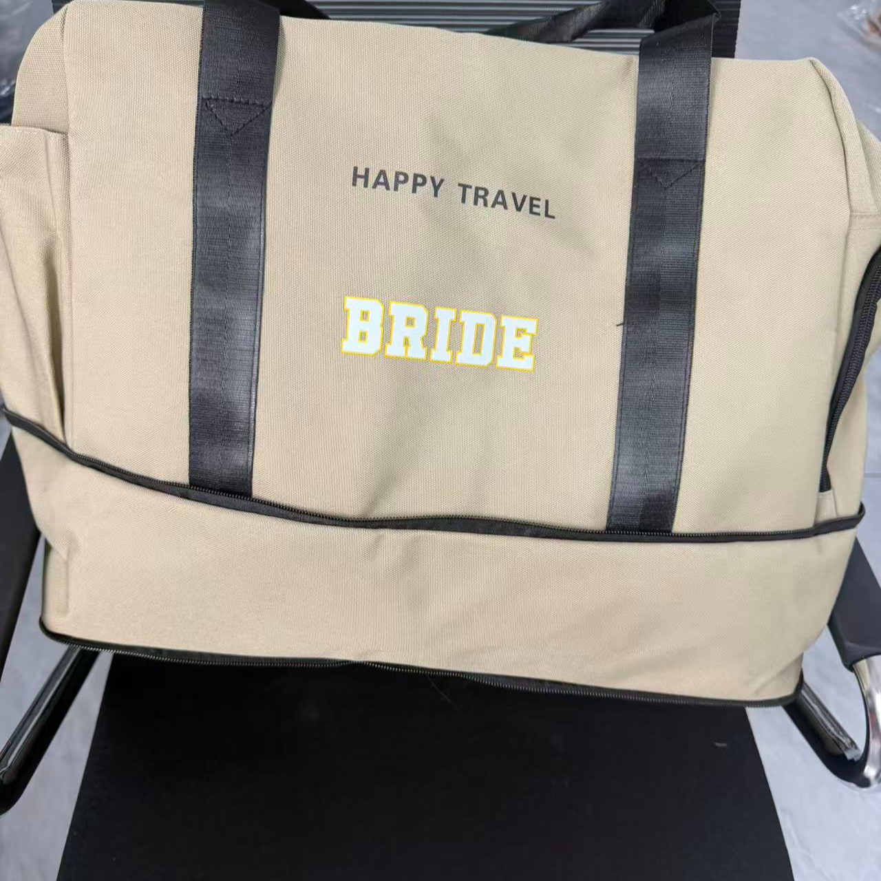 韩版简约大容量百搭旅行包车缝线手拎包斜挎包