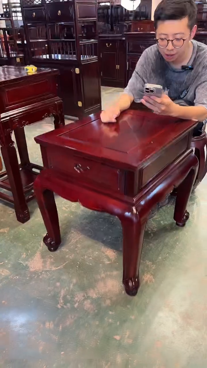 黑酸枝木类成套家具J18