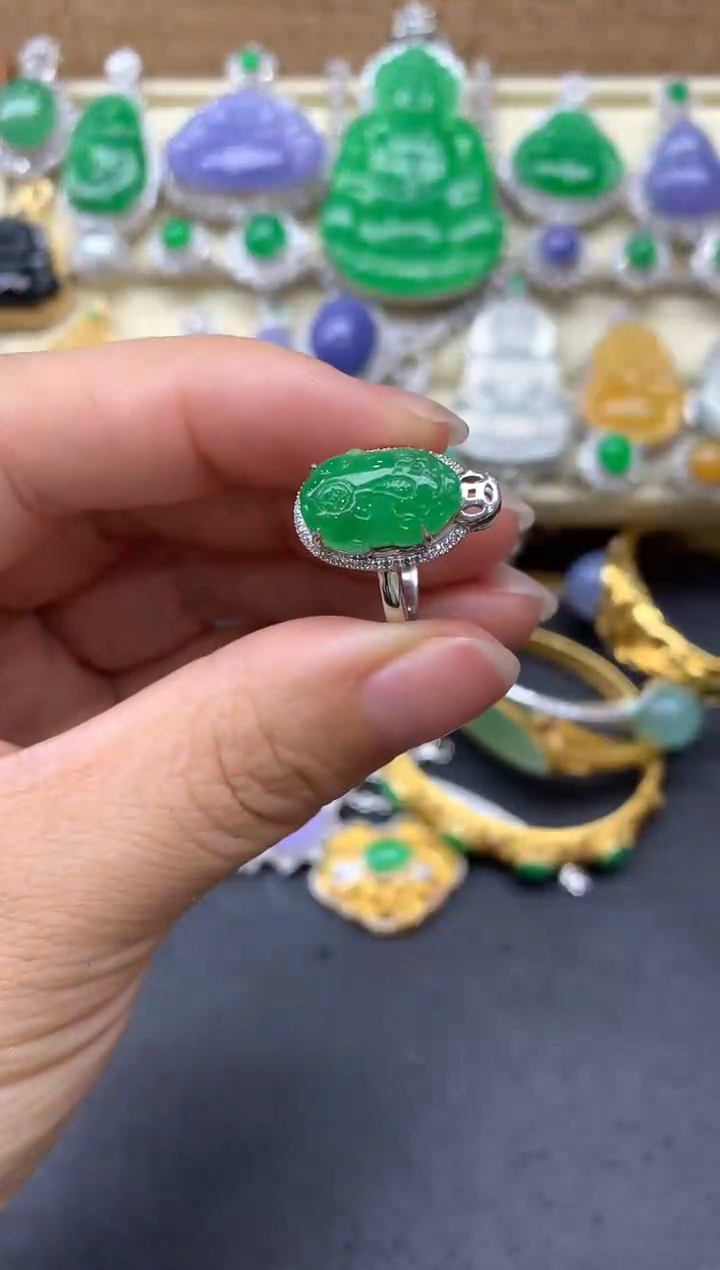 【闪购商品】翡翠戒指18K金镶嵌235-中国好珍宝