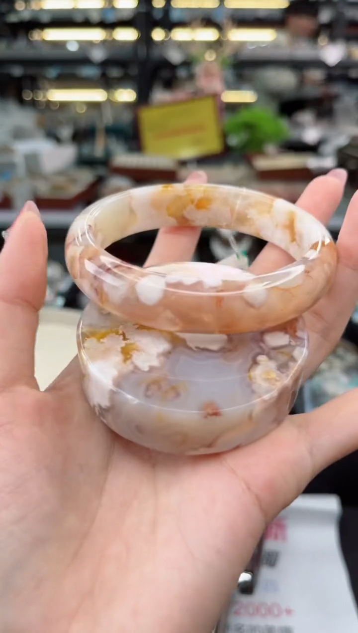 【闪购商品】石英质玉手镯未镶嵌62圈口（赠品镯心）3465804