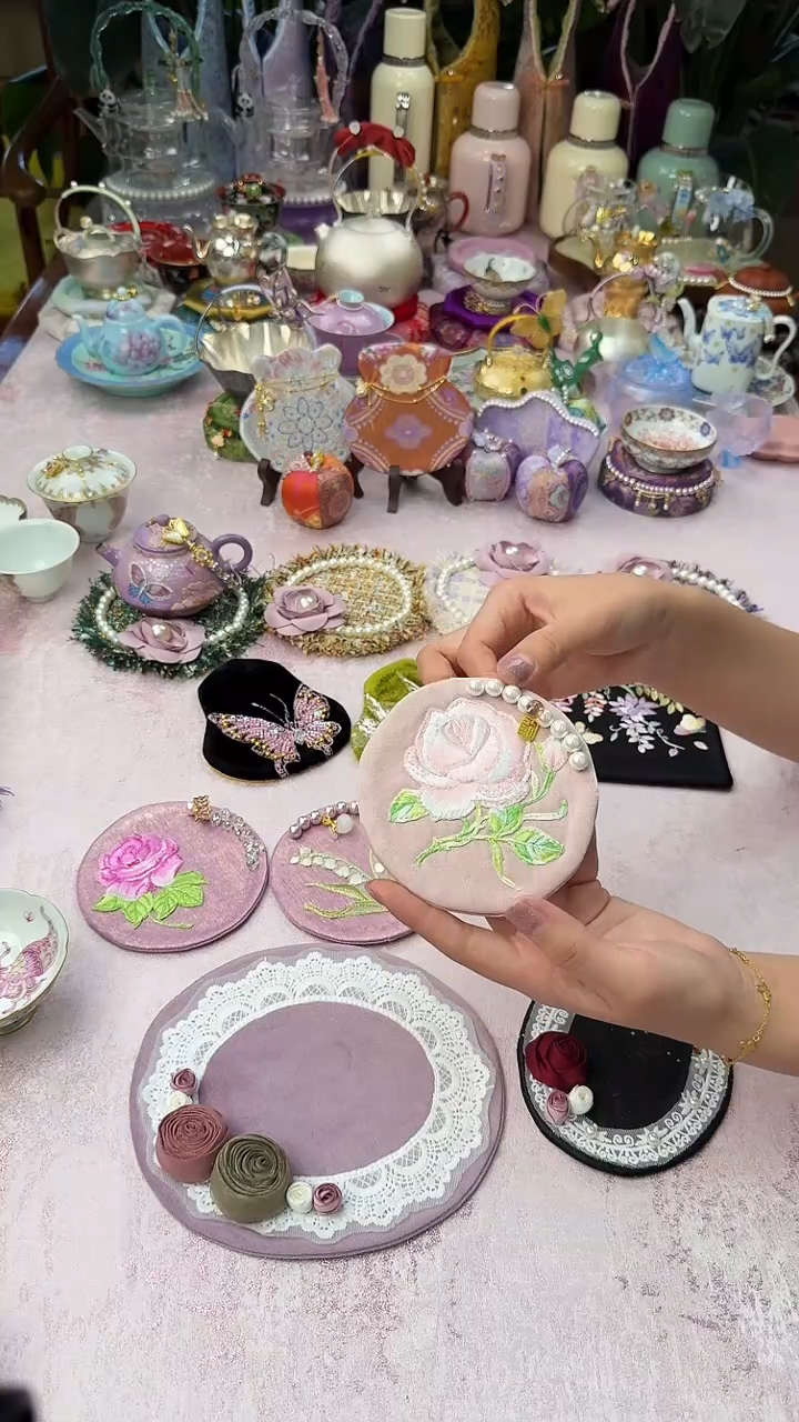 78粉色玫瑰杯垫  