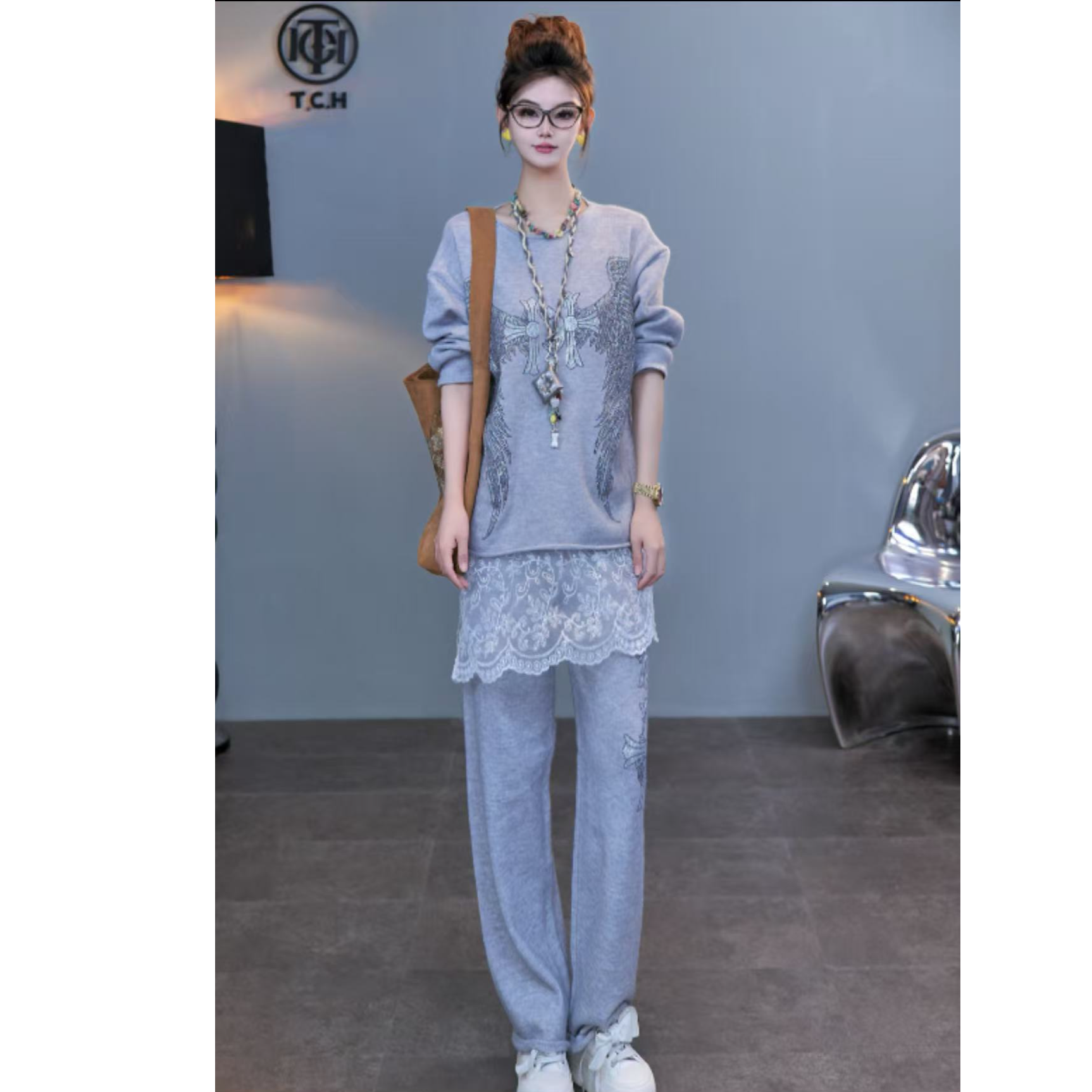 TCH私服秋款慵懒风烫钻时尚淑女灰色套装女T75C07E1070轻奢tch