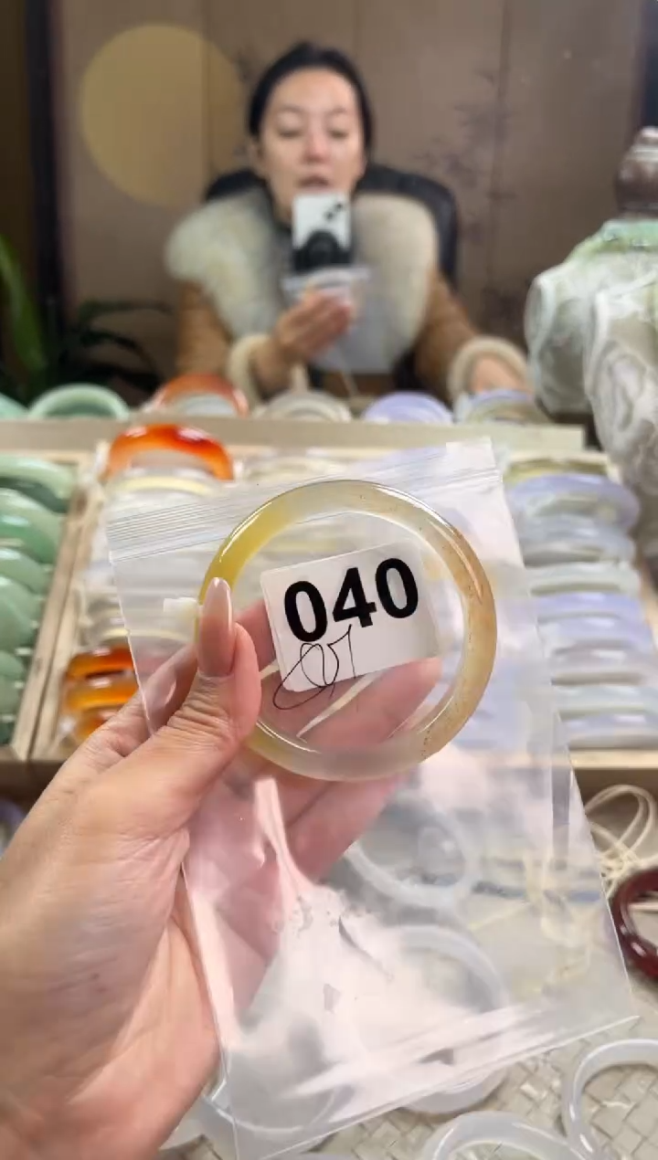 手镯玛瑙/玉髓未镶嵌040