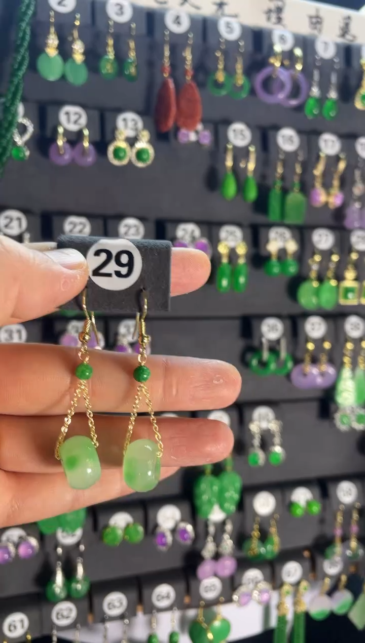 【闪购商品】翡翠耳饰银S925镶嵌29....