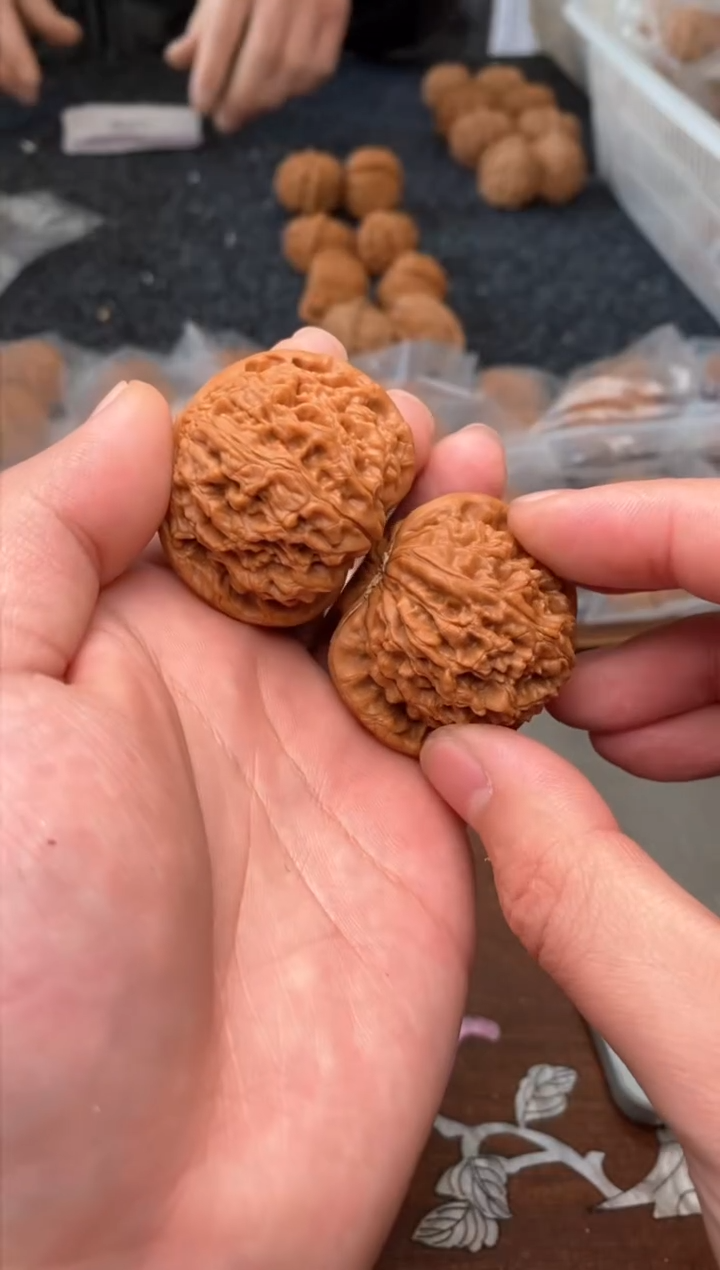 【闪购商品】文玩核桃把件G156号42尺水龙纹