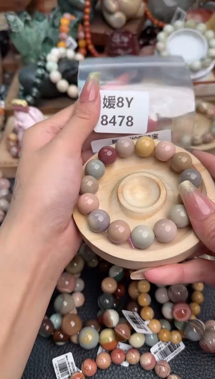 【闪购商品】石英质玉手链未镶嵌8Y8478