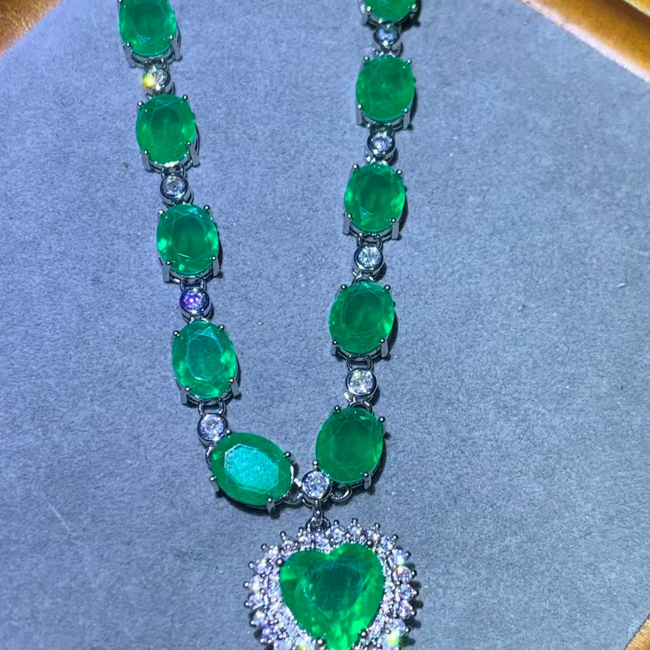  【高奢收藏】吊坠A122422高端收藏时尚吊坠