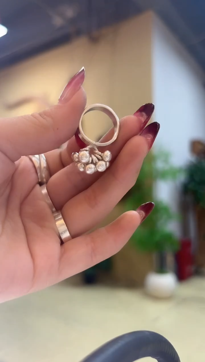 无925银析****?戒指