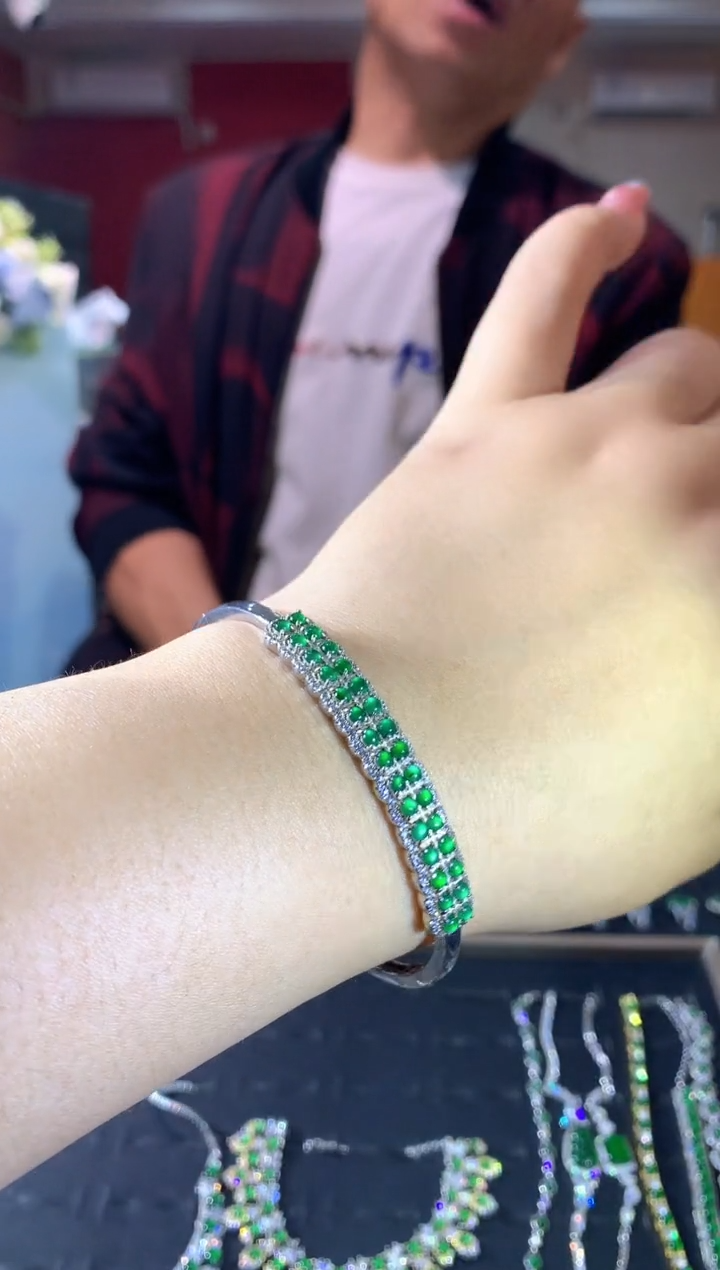 【闪购商品】银S925镶嵌翡翠手链135zgc时尚