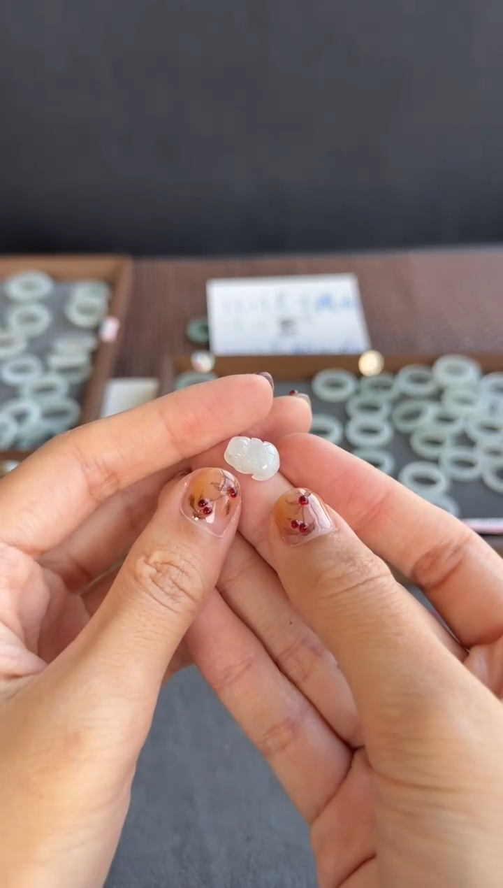 颈饰未镶嵌翡翠305买断