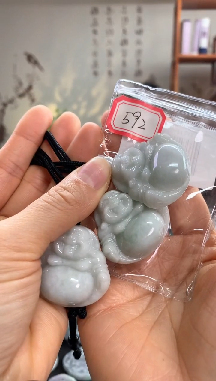 【闪购商品】翡翠颈饰未镶嵌佛公592 多样性发一件