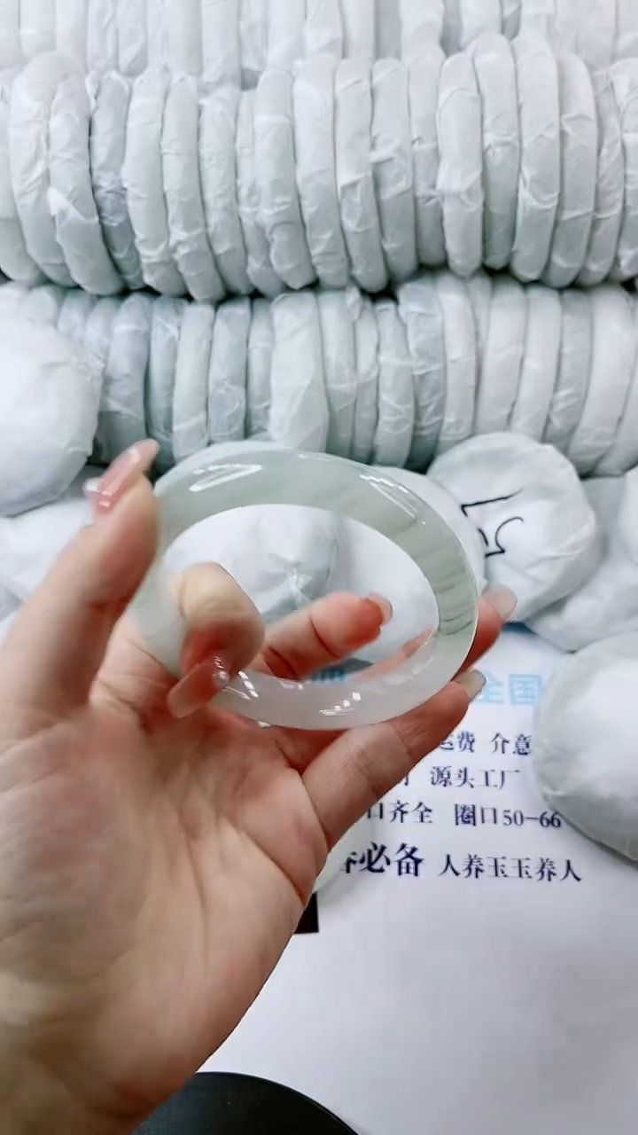 【闪购商品】石英质玉手镯未镶嵌0363904328-