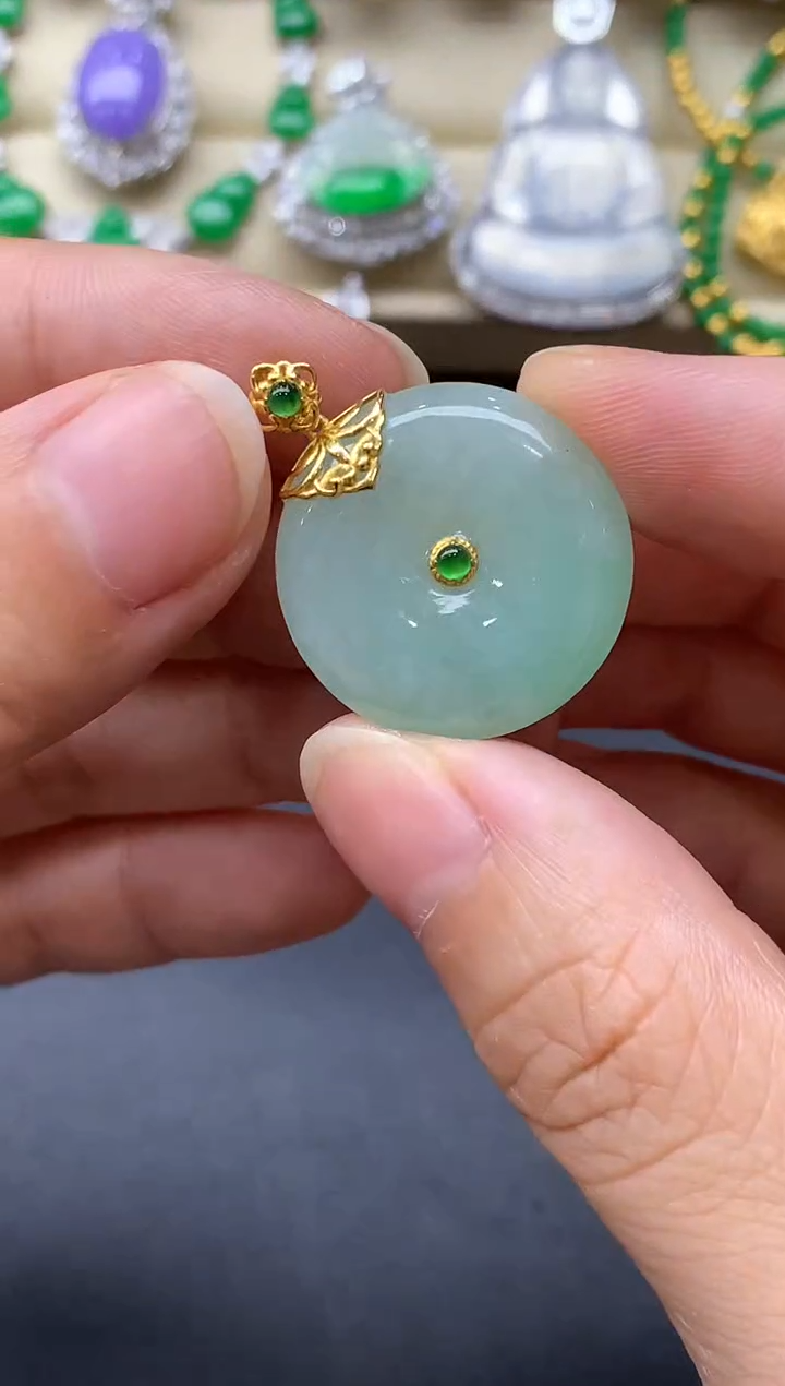 翡翠18K金镶嵌颈饰174-中国好珍宝