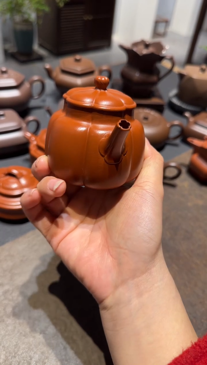 【闪购商品】紫砂茶壶繁花 朱泥