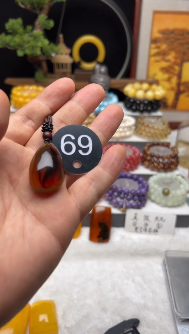 【闪购商品】琥珀珠宝奇石未镶嵌多样性发一件/无证书/