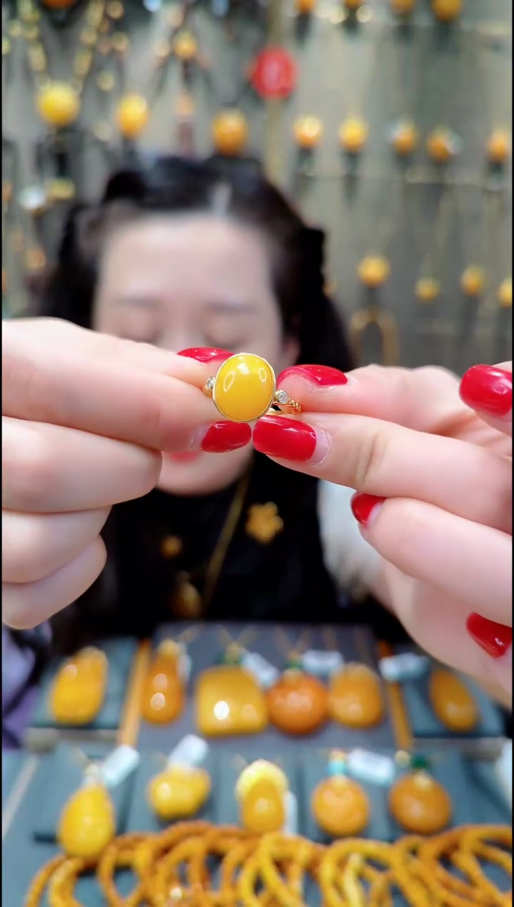 【闪购商品】蜜蜡戒指银S925镀金镶嵌H386蜜蜡戒指