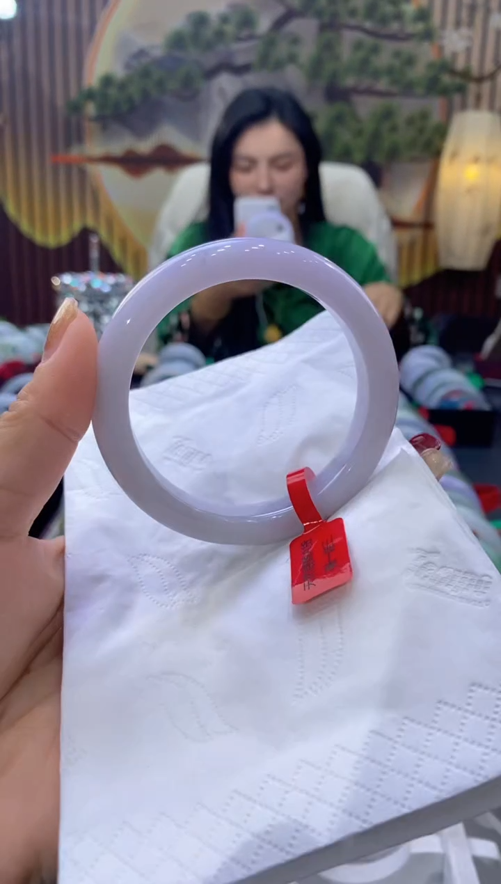 【闪购商品】翡翠手镯未镶嵌多人00846