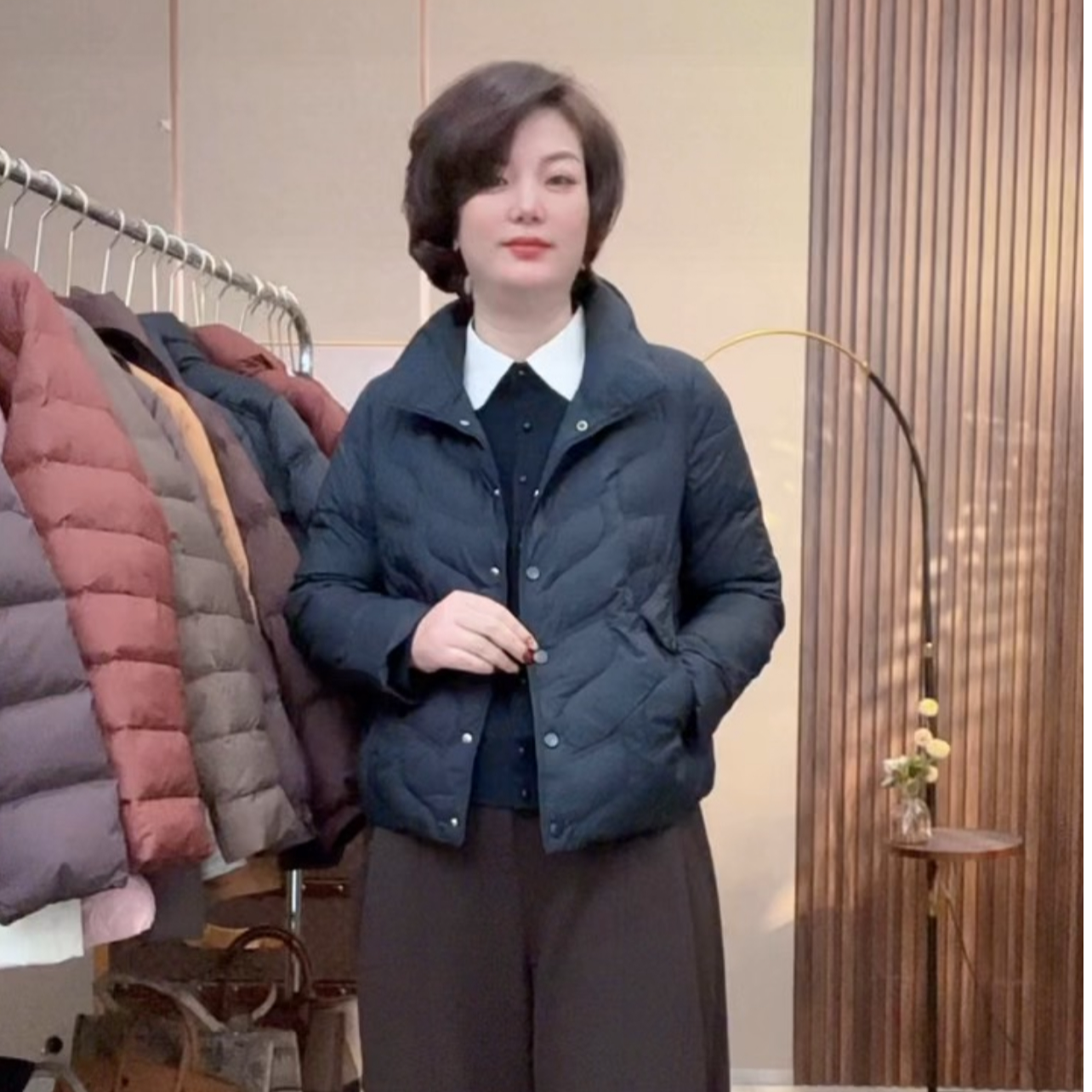 《林李上新》2511设计感纯色保暖短款冬季优雅百搭女90鸭绒羽绒服