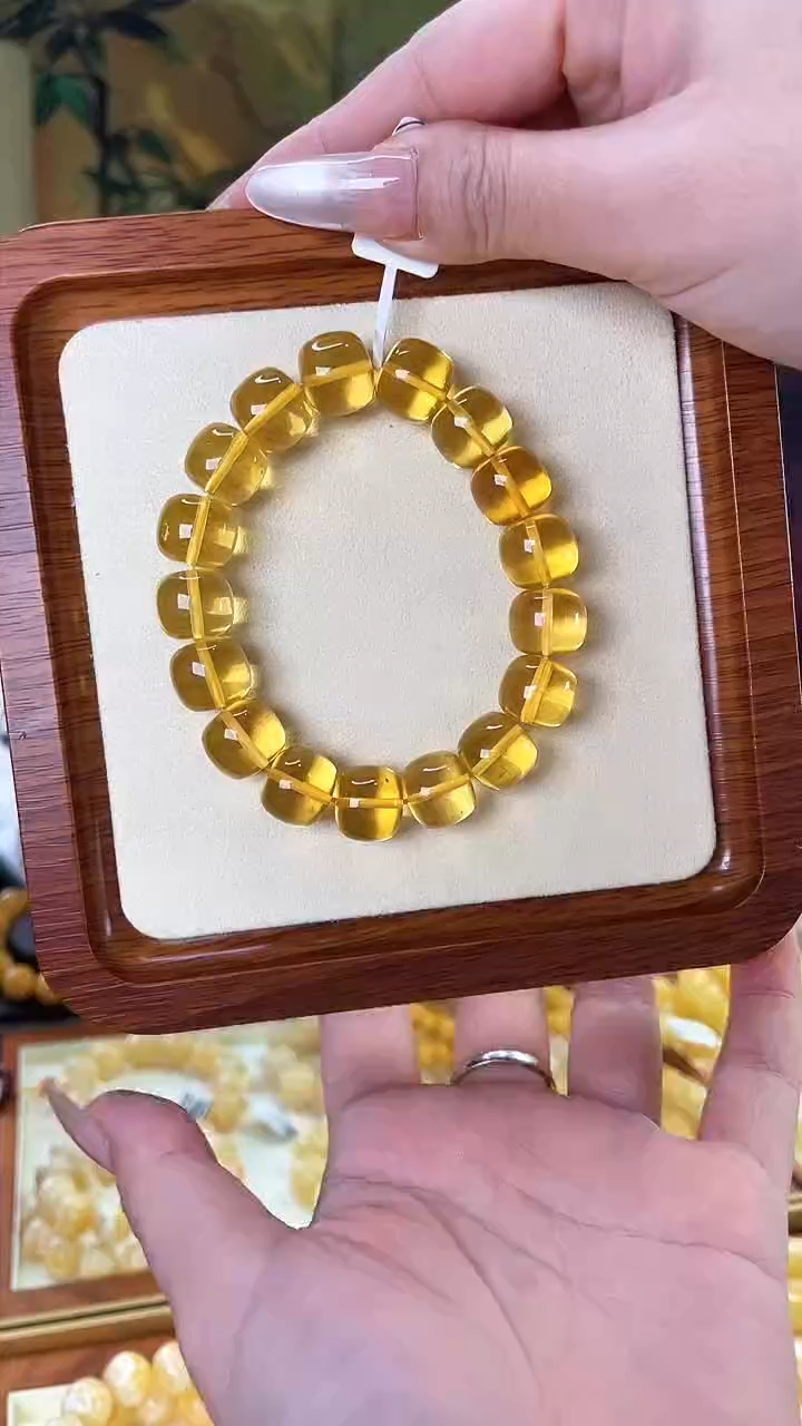 【闪购商品】蜜蜡裸石未镶嵌手串