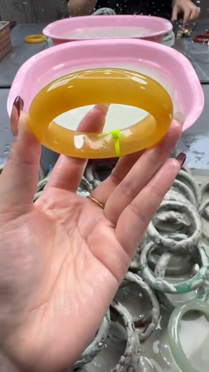 未镶嵌手镯石英质玉6