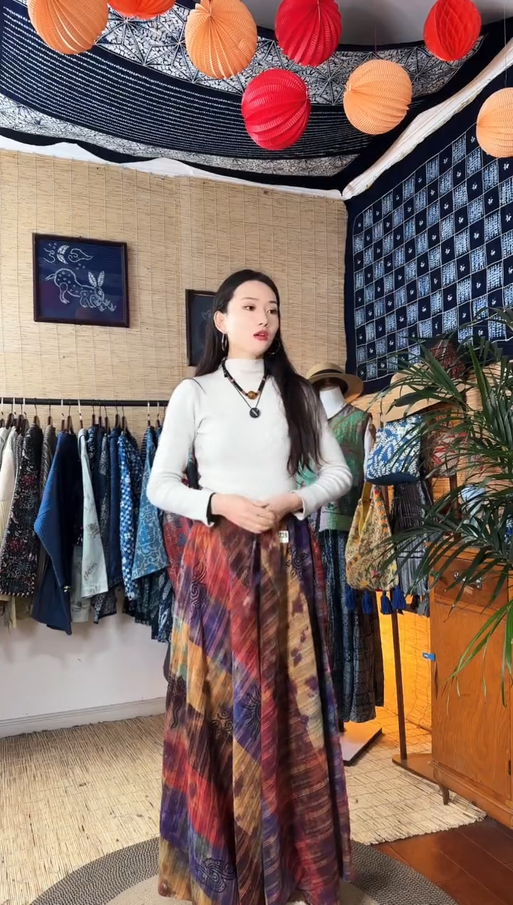 【闪购商品】设计师款七彩裙子