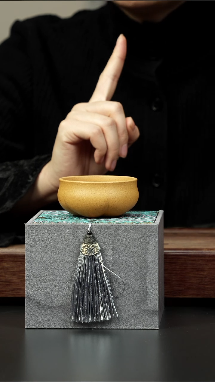 茶壶紫砂老宕口黄金段 全手海棠杯