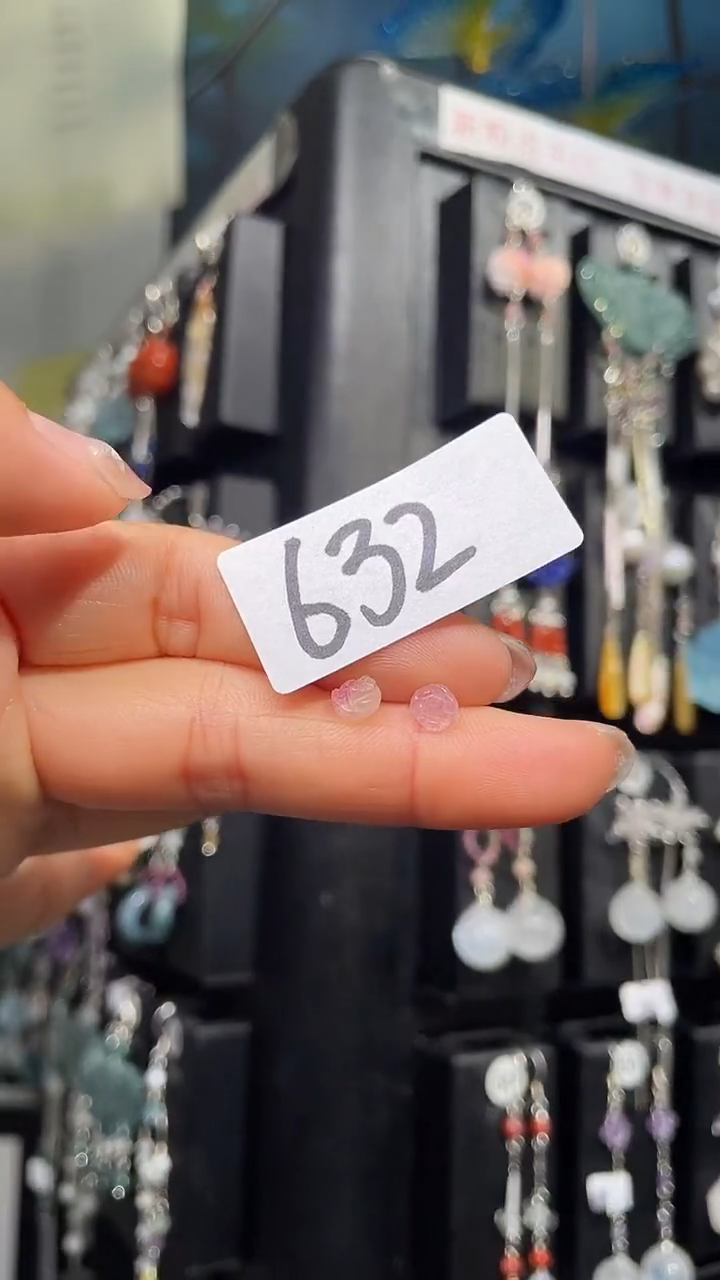 未镶嵌耳饰碧玺喜欢拍