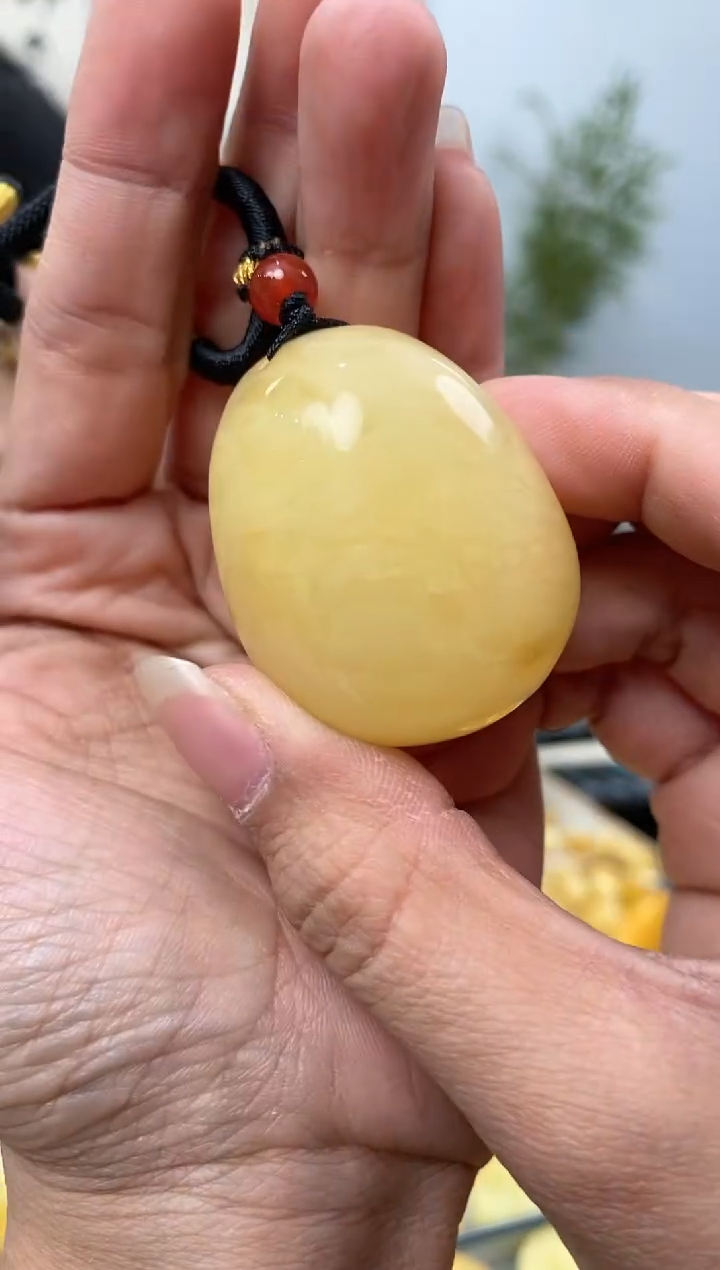 【闪购商品】蜜蜡裸石未镶嵌天然琥珀蜜蜡水滴