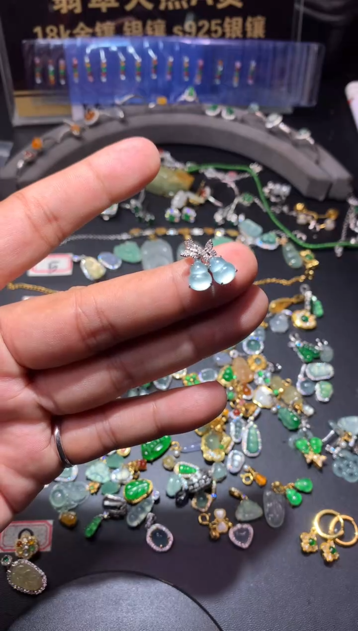 吊坠(不含链)未镶嵌翡翠1