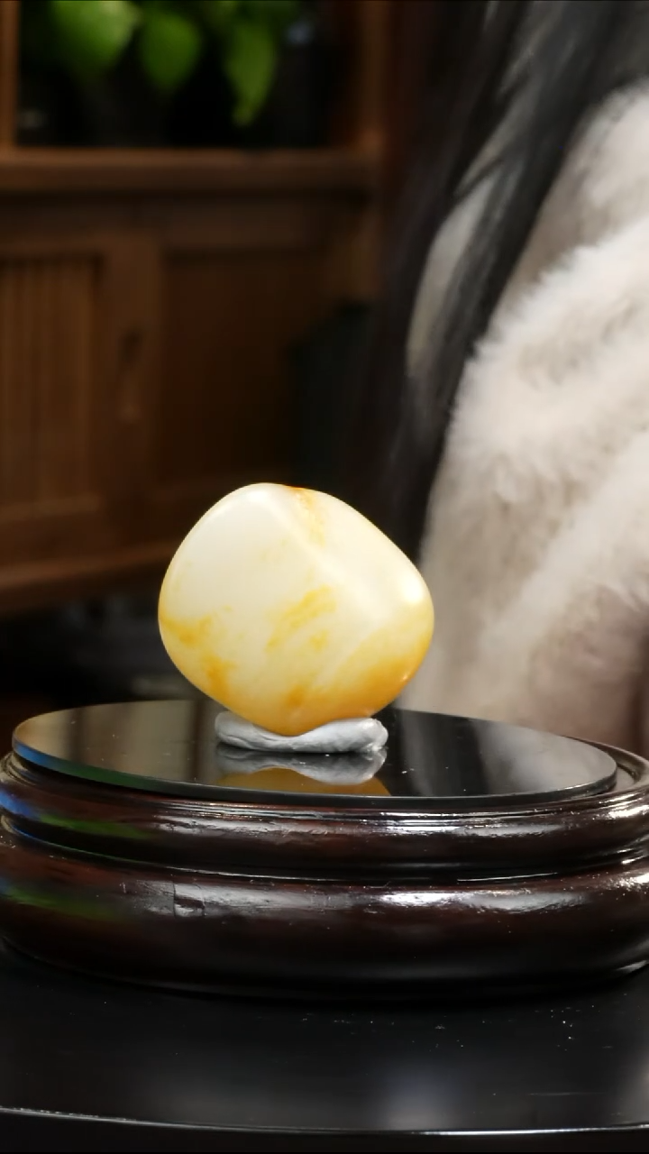 【闪购商品】和田玉吊坠(不含链)未镶嵌32.5克和田玉原石