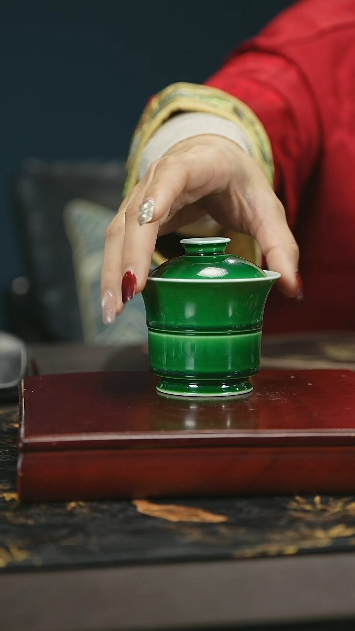 【闪购商品】瓷堂里郎窑绿竹节盖碗