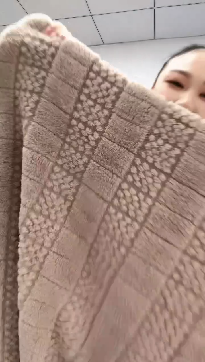 法兰绒2.5x1.8左右已主播介绍为准