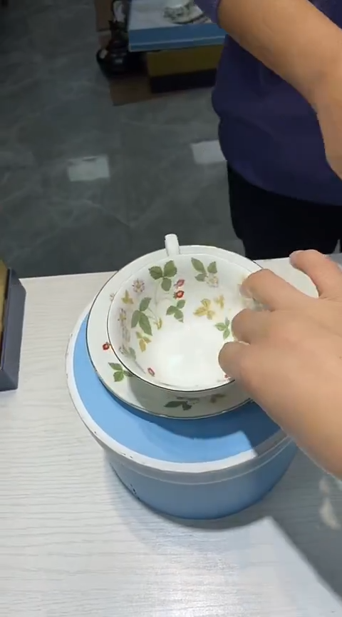 瓷片生活的本意是开心啊@@1