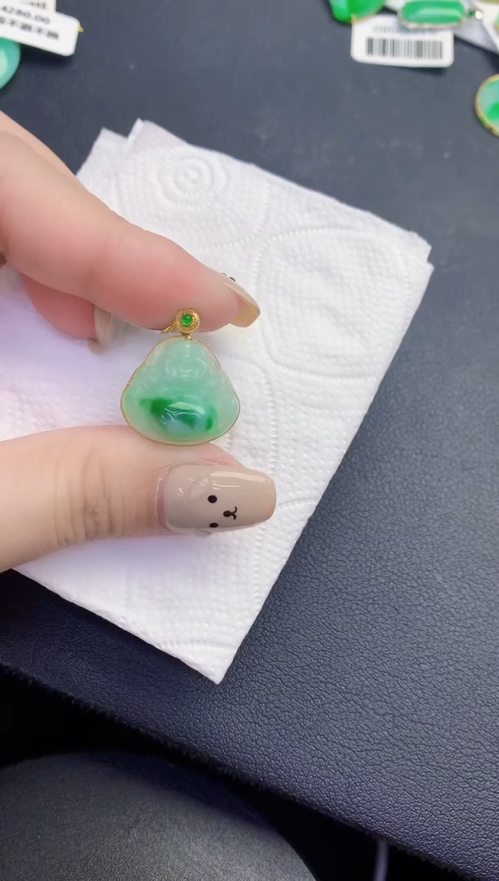 颈饰18K金镶嵌翡翠缅甸天然翡翠A货
