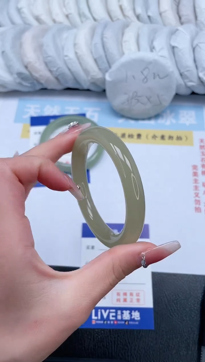 【闪购商品】石英质玉手镯未镶嵌T32-55