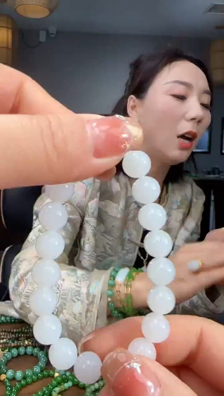 未镶嵌手链和田玉1