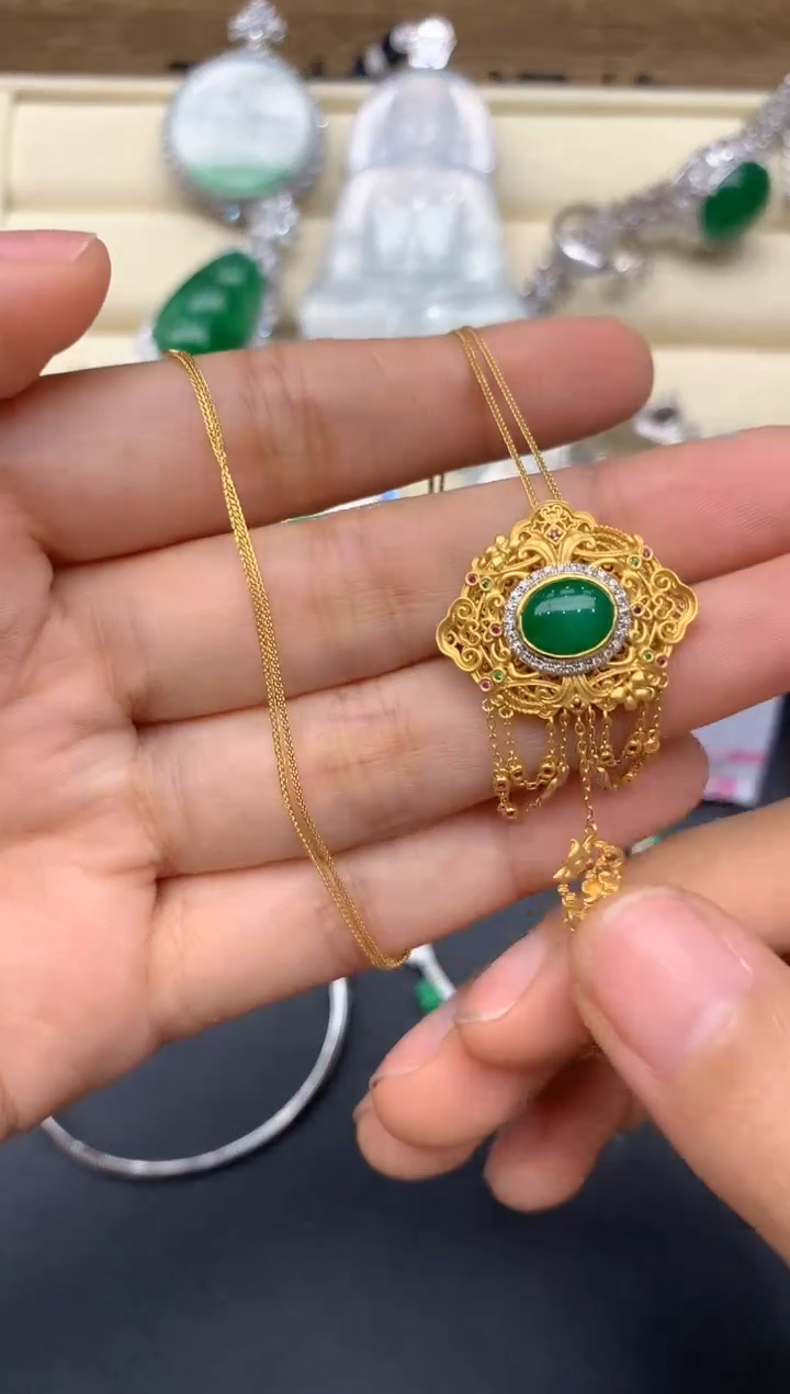 【闪购商品】翡翠颈饰18K金镶嵌400-中国好珍宝