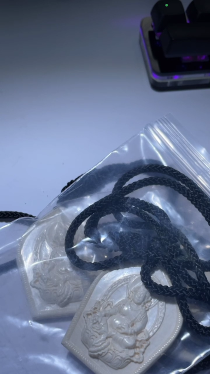 【闪购商品】菩提根/象牙果吊坠黄财神 1812-178（发一块）