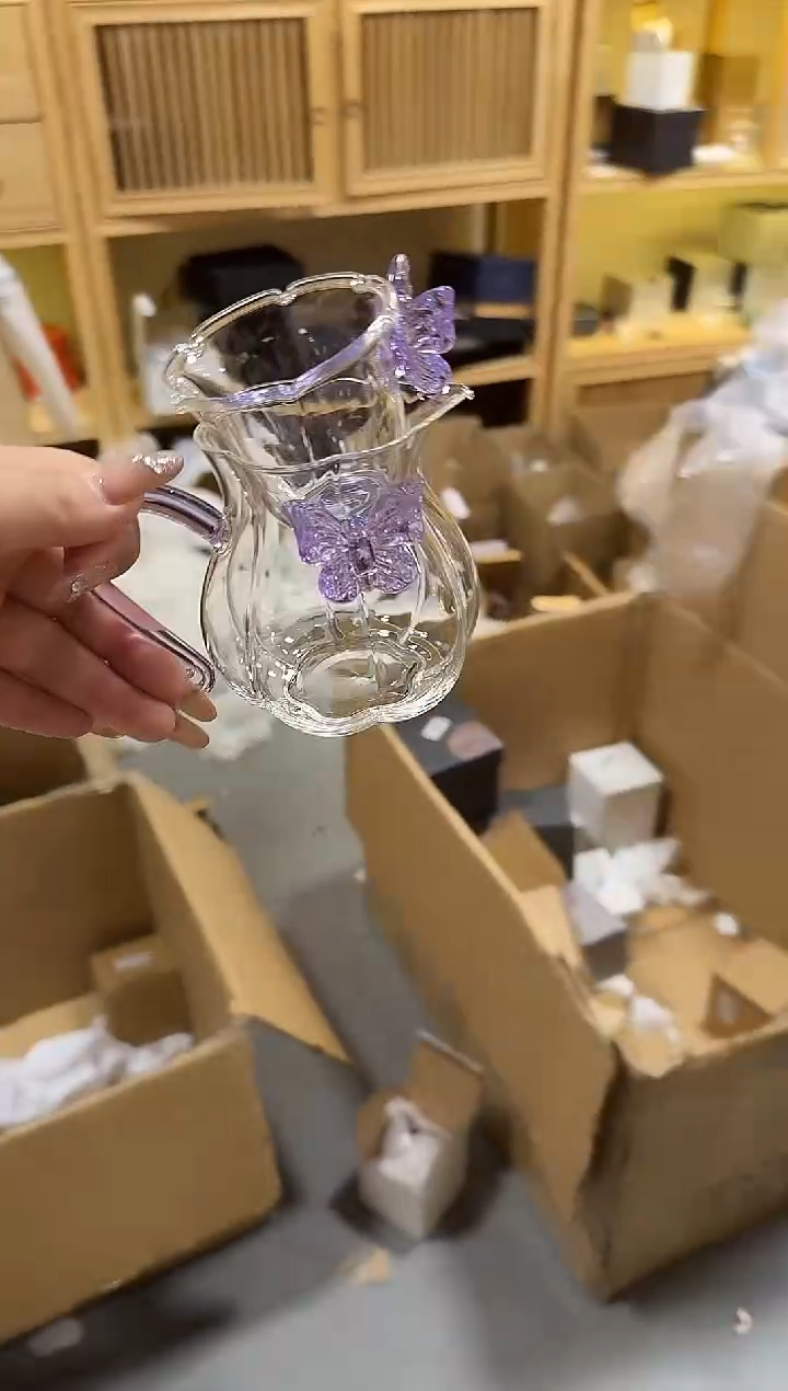 紫色蝴蝶杯+紫色湖绿洛神公道杯
