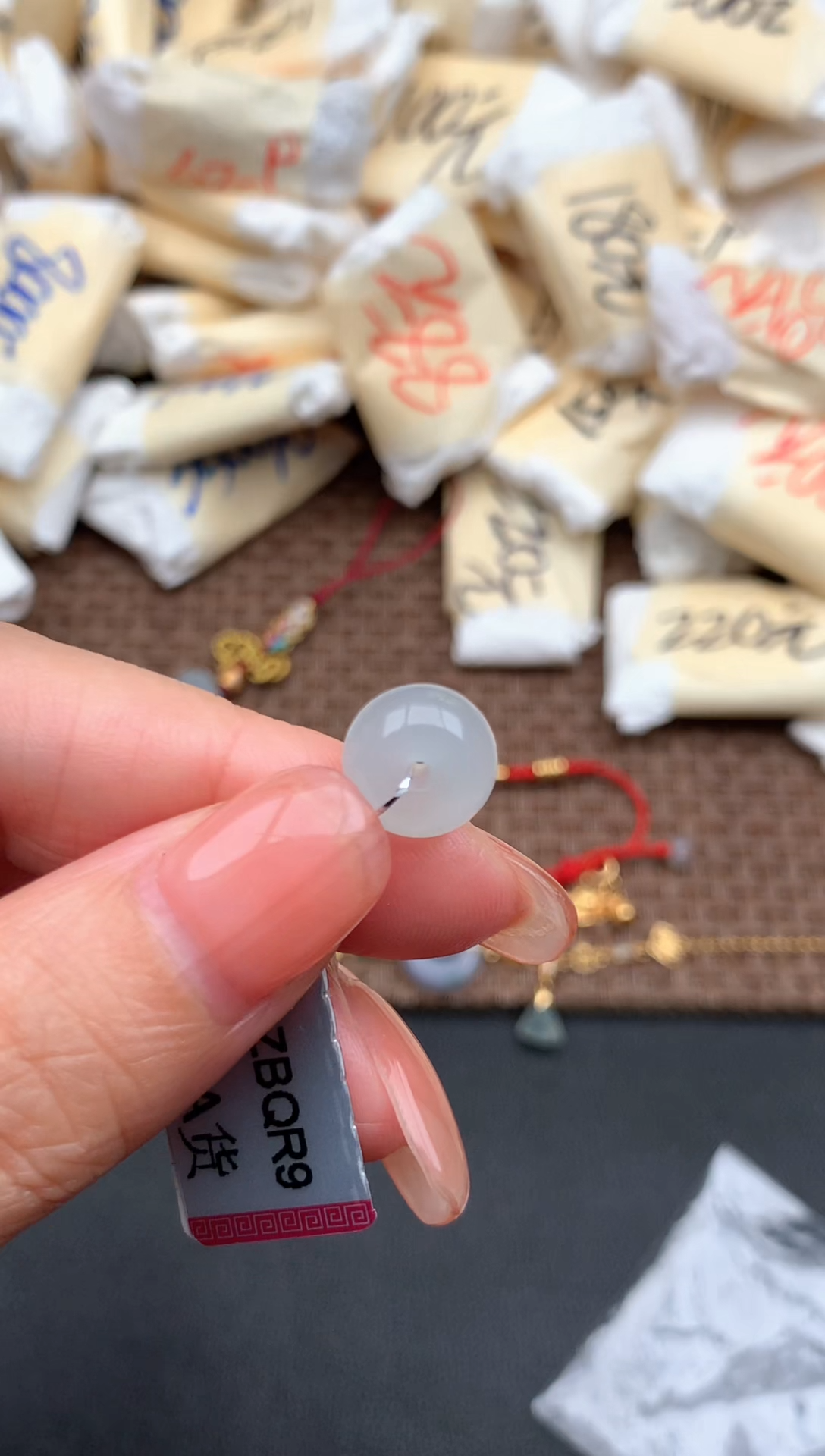 未镶嵌挂件翡翠—