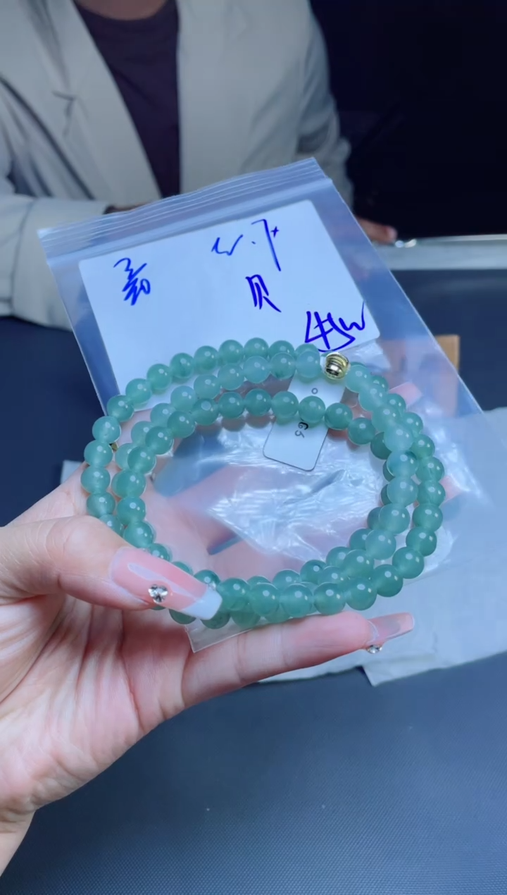 定制翡翠未镶嵌珠串