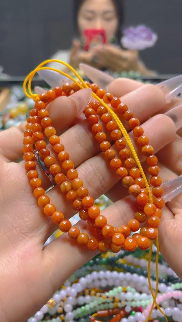 颈饰未镶嵌翡翠4MM