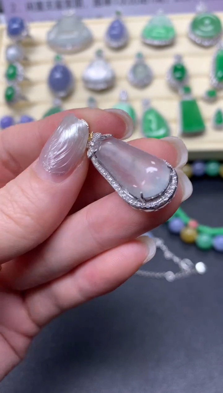 【闪购商品】翡翠吊坠(不含链)18K金镶嵌吊坠|5800+580