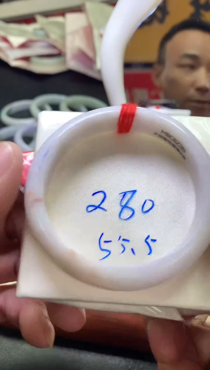 未镶嵌手镯翡翠翡翠