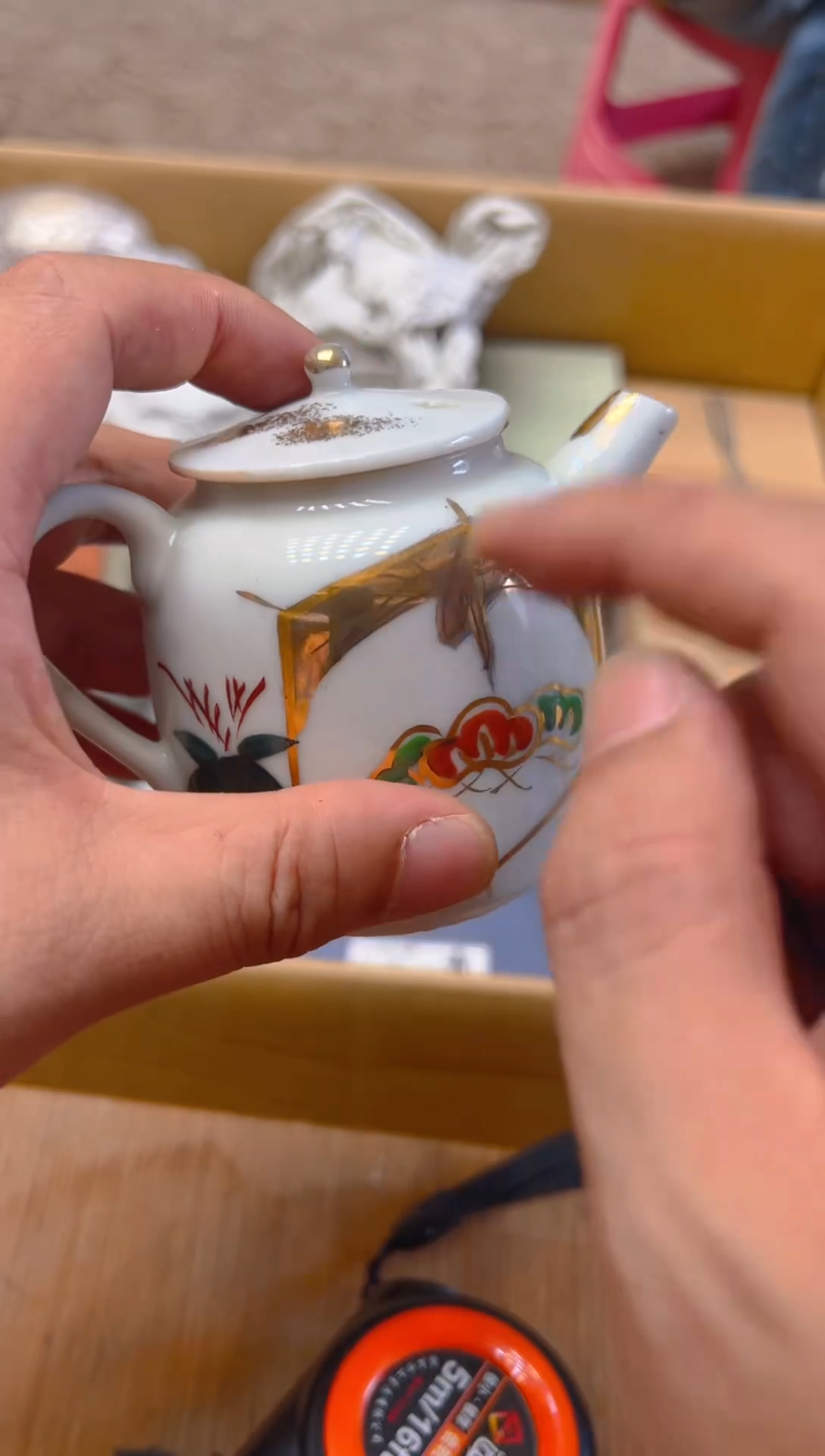 碗红色大大漂亮的碗红色大大漂亮的