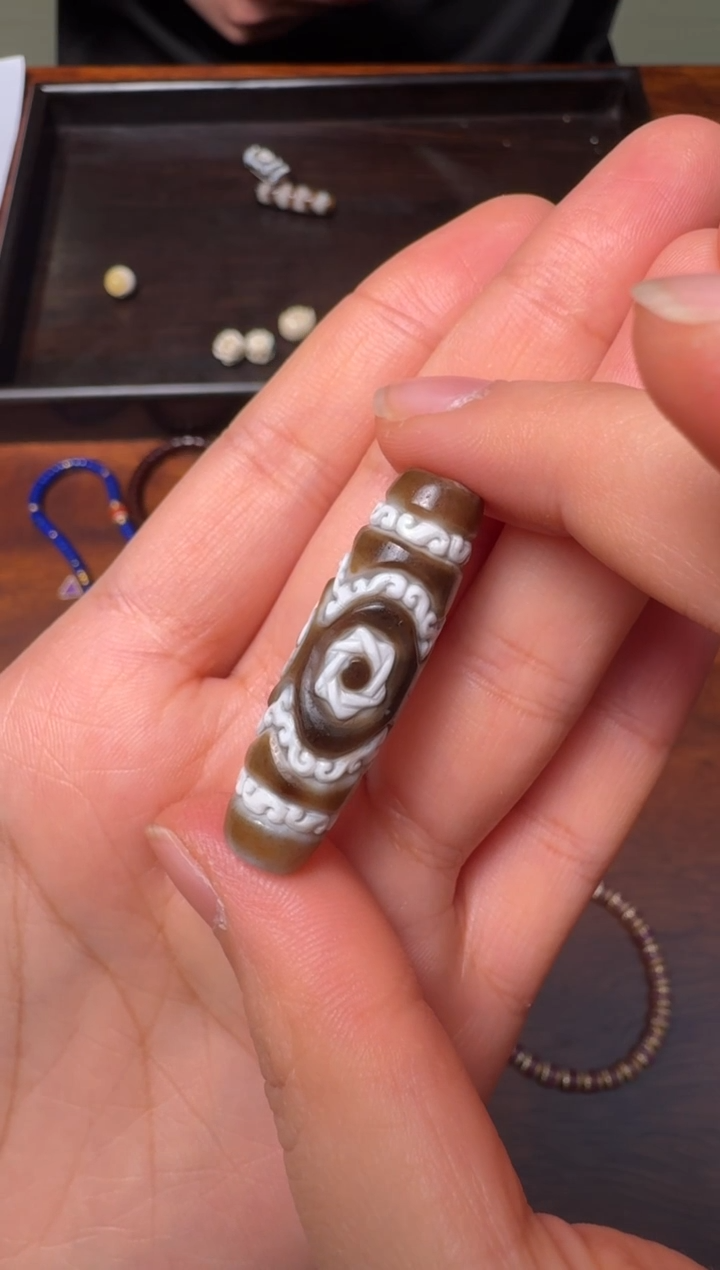 未镶嵌颈饰玛瑙/玉髓珠改雕刻配饰