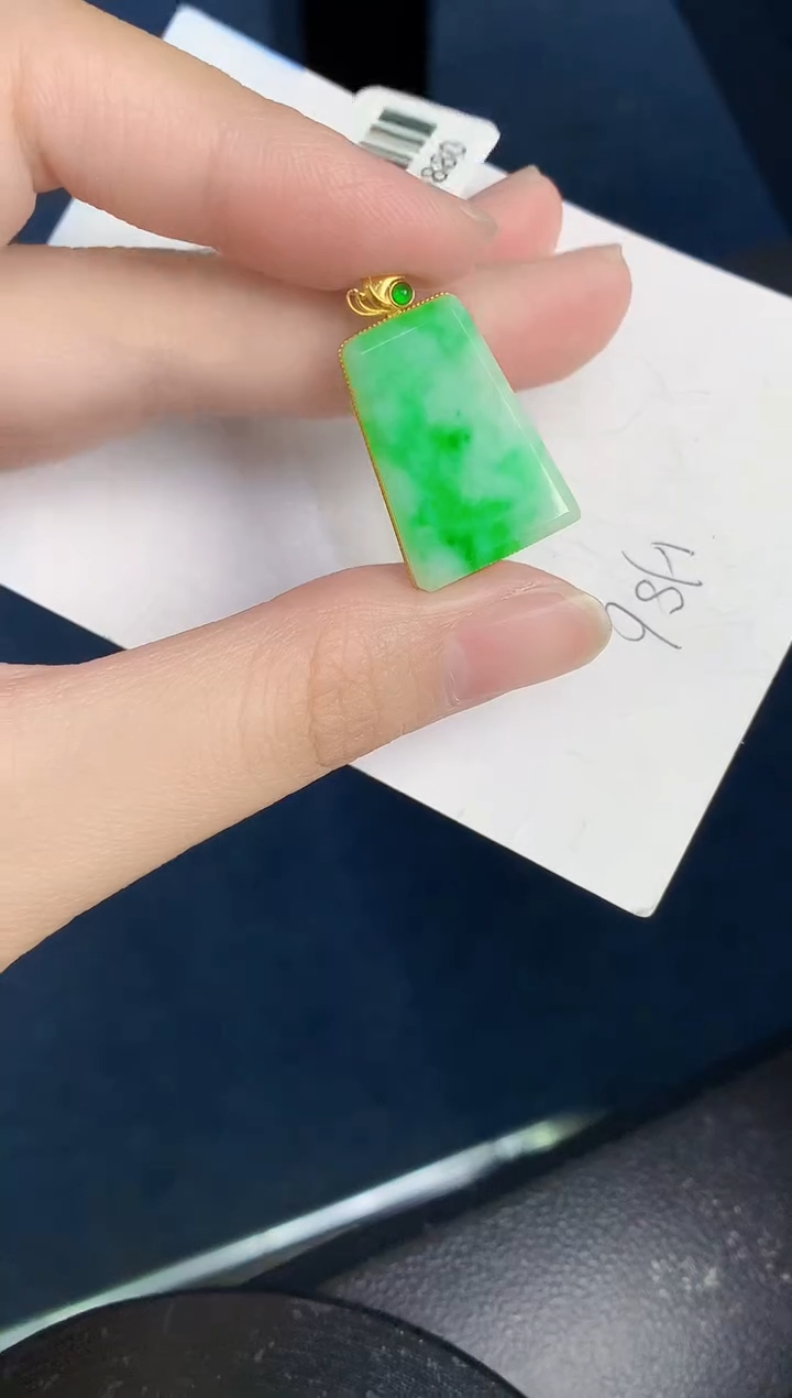 【闪购商品】翡翠颈饰18K金镶嵌000000000