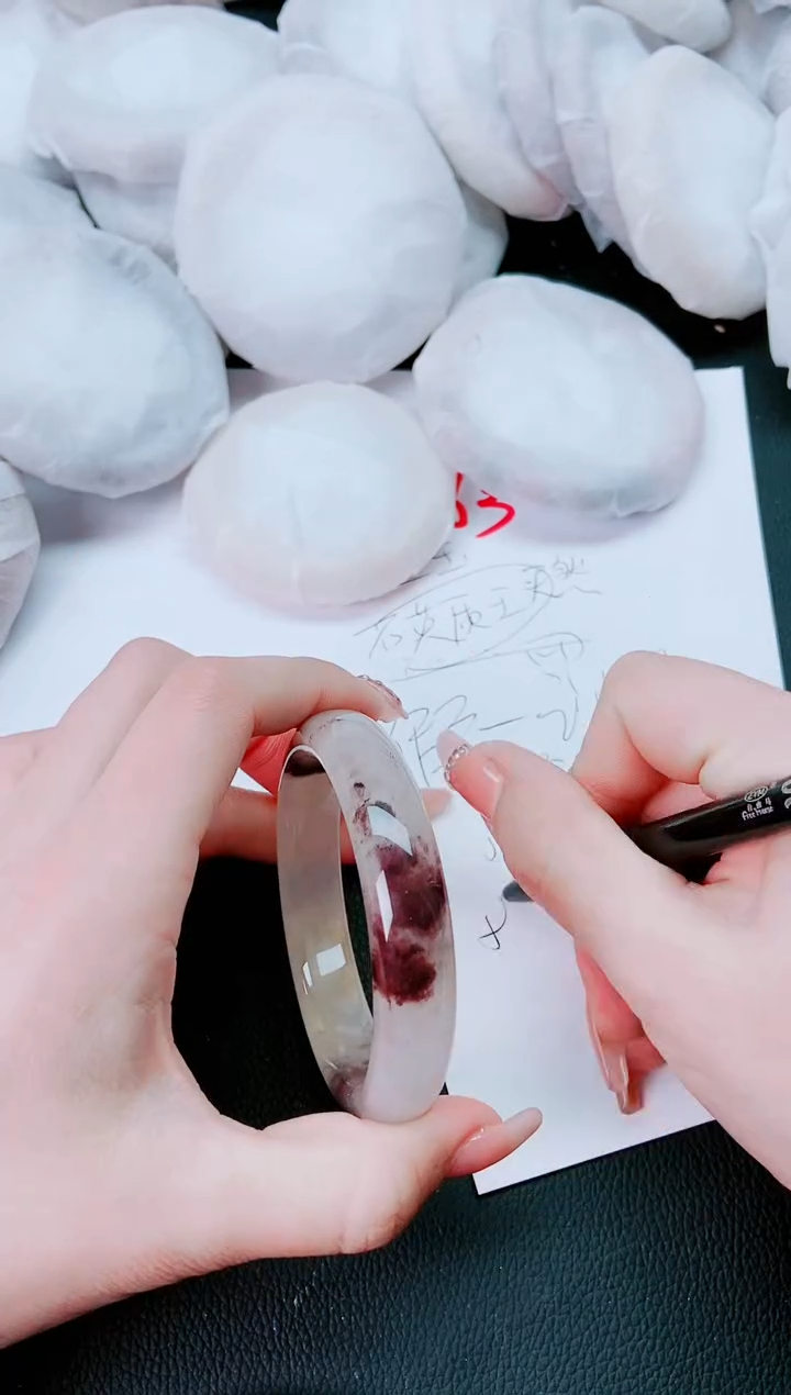 【闪购商品】石英质玉手镯未镶嵌J290-59-60