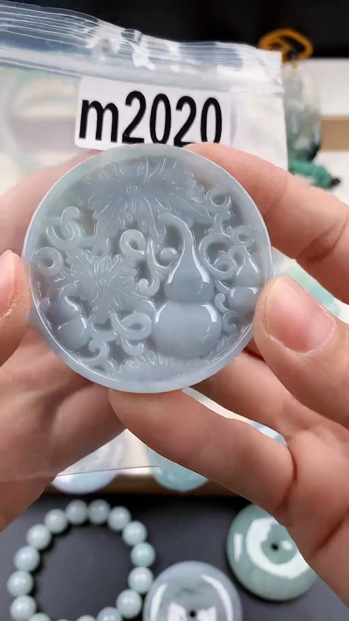 颈饰未镶嵌翡翠天然翡翠吊坠挂件