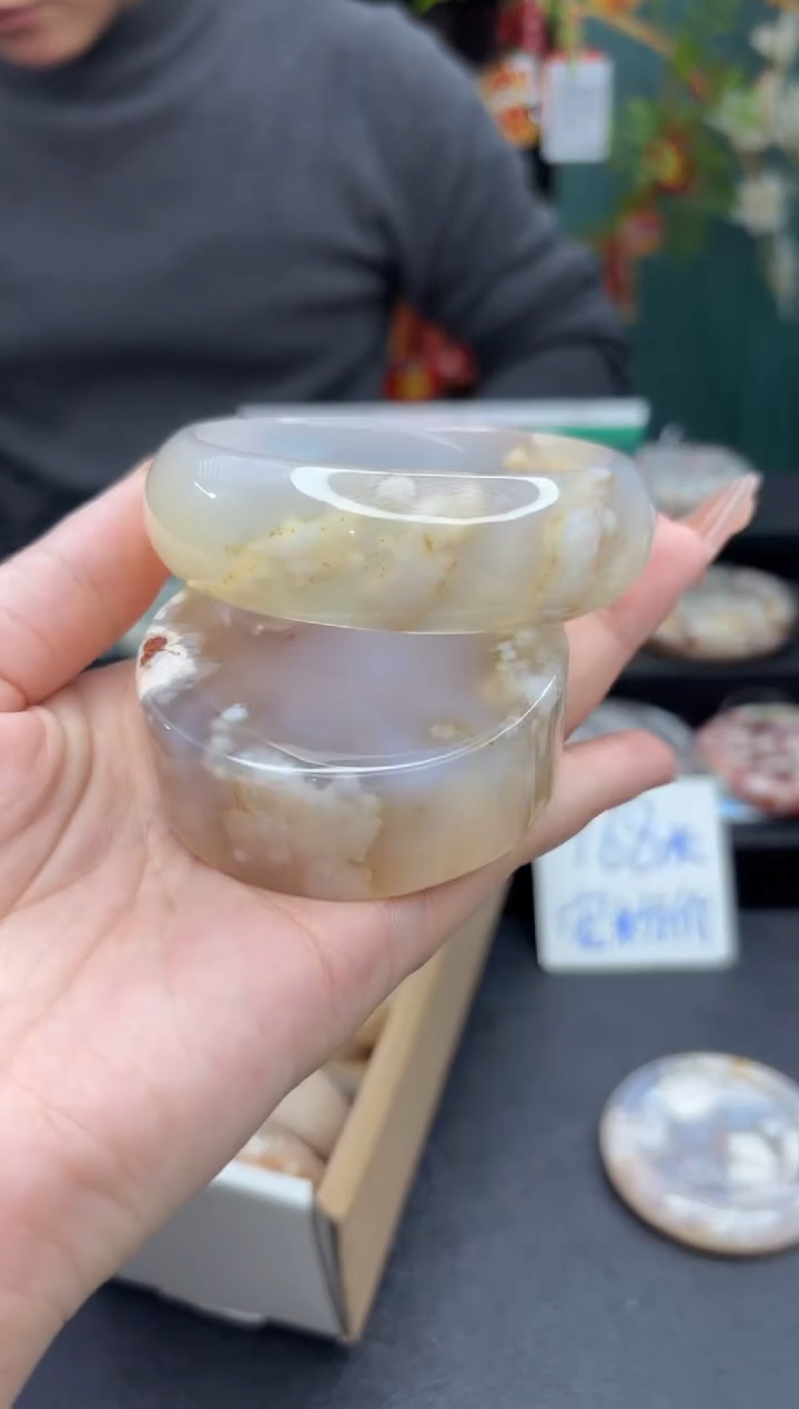 【闪购商品】石英质玉手镯未镶嵌728（61圈赠送镯心）